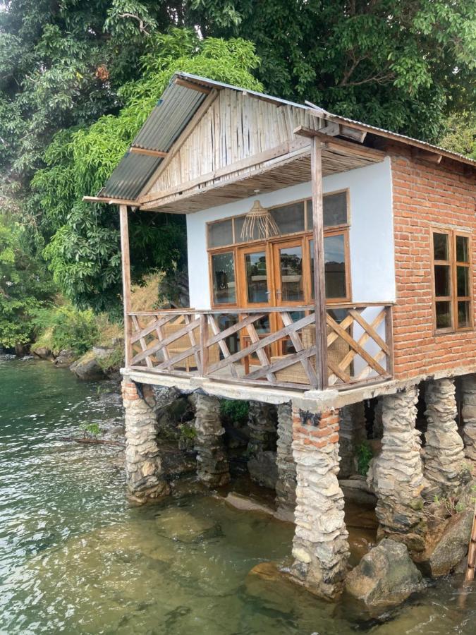Soul Rebel Lodge & Backpackers Nkhata Bay Εξωτερικό φωτογραφία